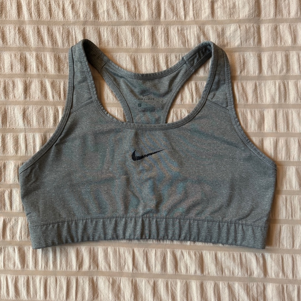 Nike Women's Heathered Gray Sports Bra